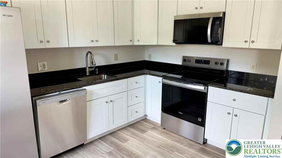 15 W Chestnut St - Photo 3 of 17