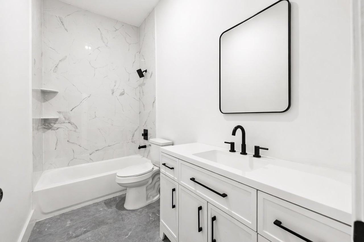 1595 Court Ave - Photo 6 of 18