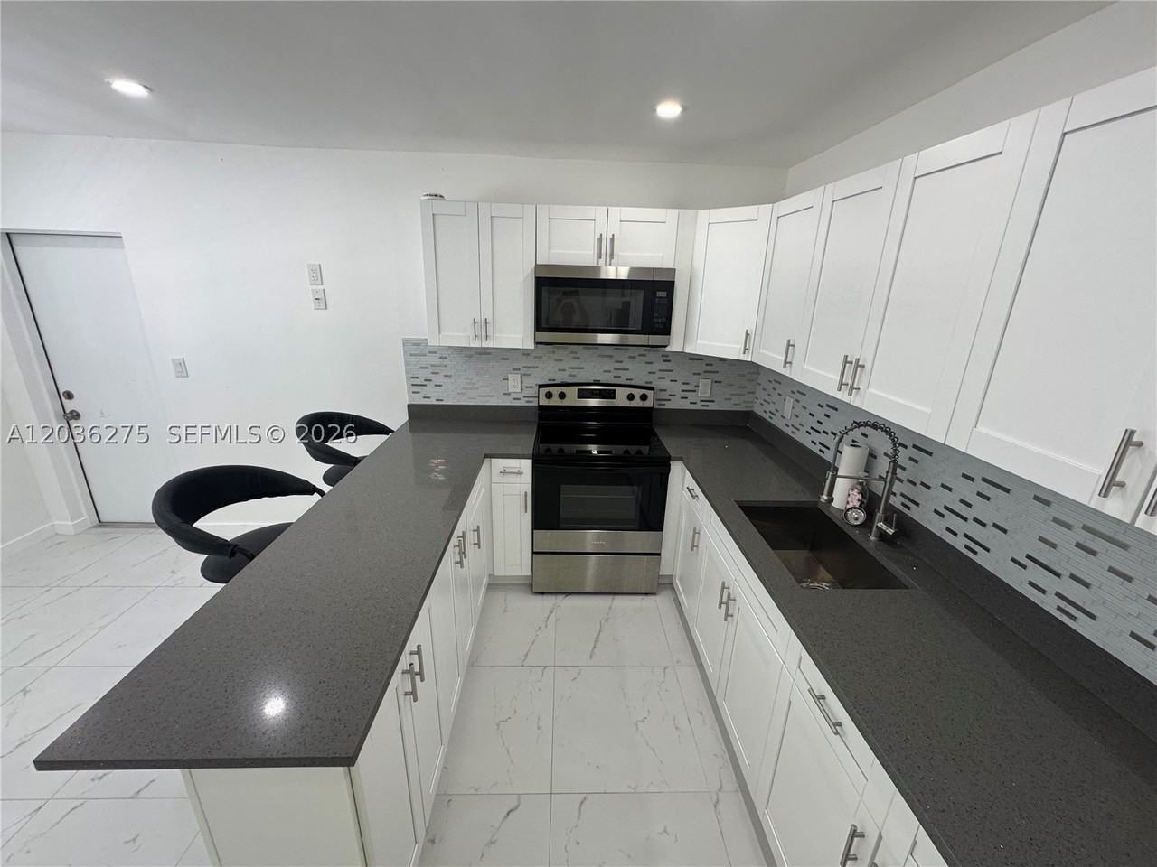 2192 Ne 56th Ct #1 - Photo 5 of 12