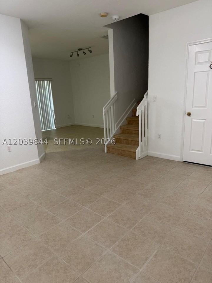 22270 Sw 93rd Pl - Photo 2 of 10