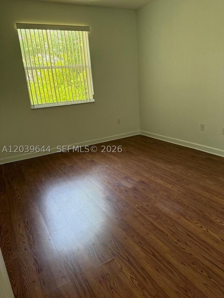 22270 Sw 93rd Pl - Photo 6 of 10
