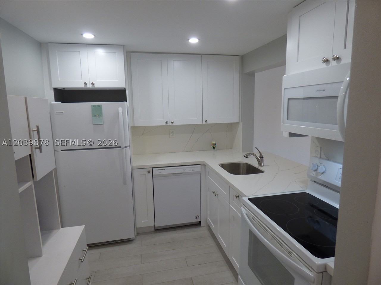 9631 Sw 77th Ave #207C - Photo 3 of 18