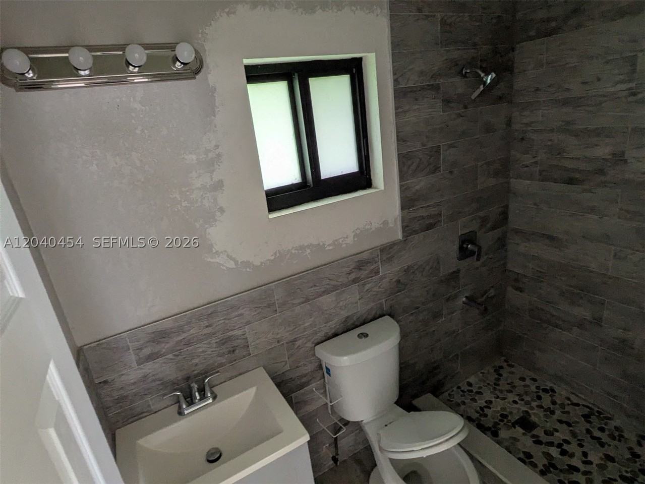 3450 Sw 132nd Ave #2 - Photo 6 of 11