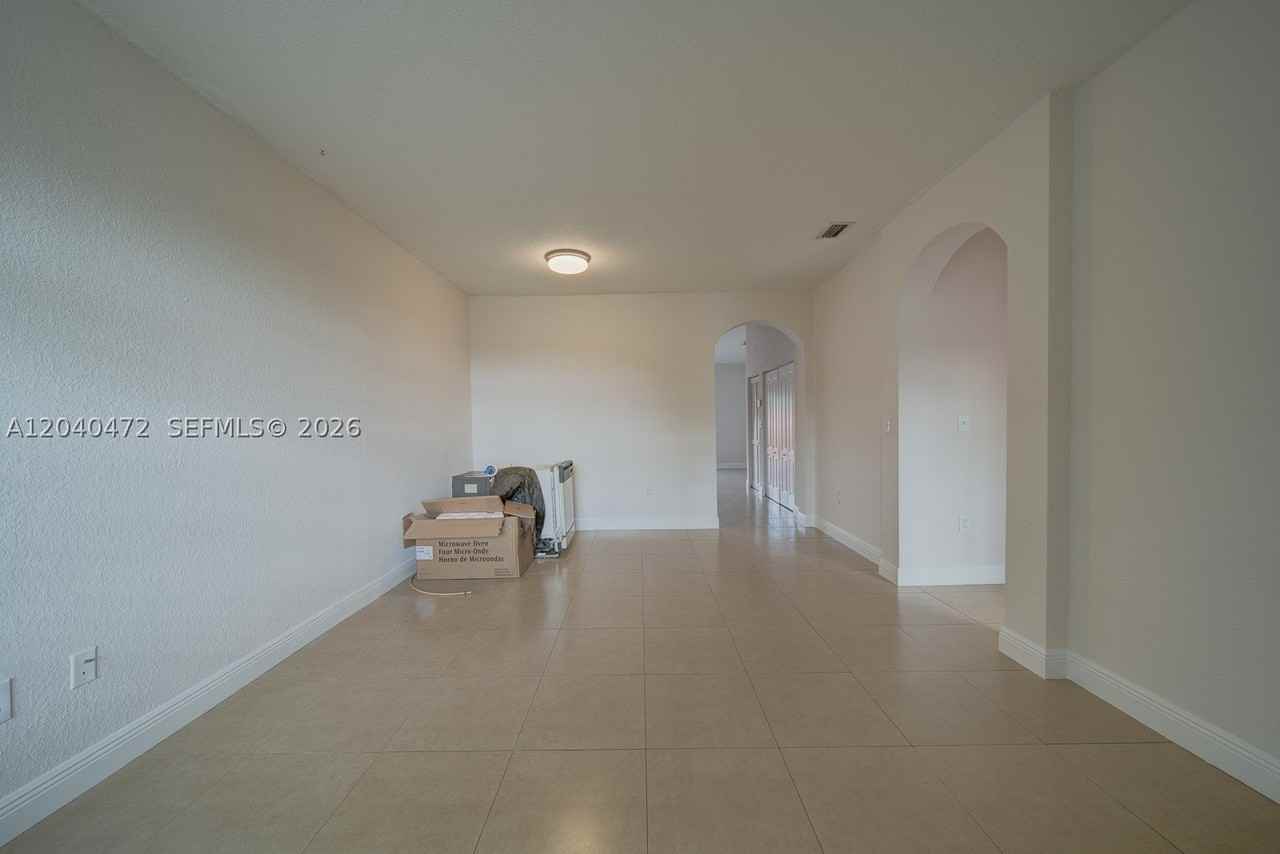 13801 Sw 170th Ter - Photo 5 of 23