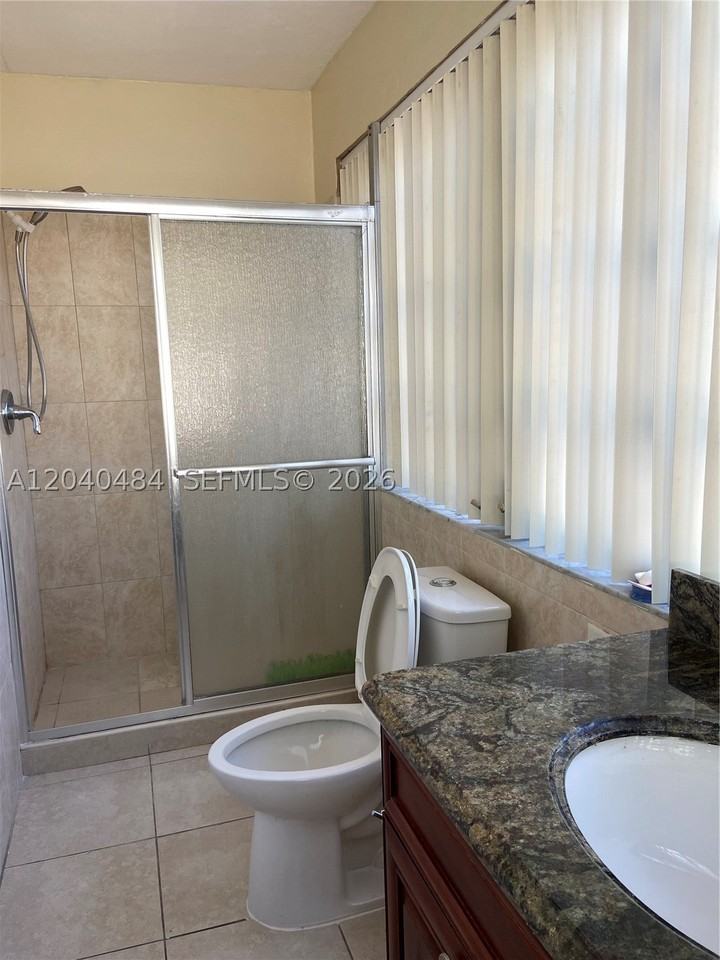 800 Nw 76th Ave #800 - Photo 5 of 17