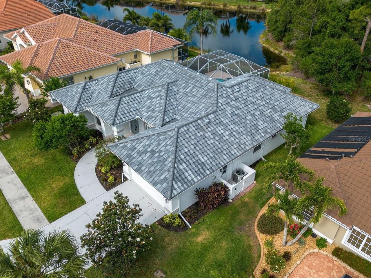 629 Sawgrass Bridge Rd - Photo 4 of 50