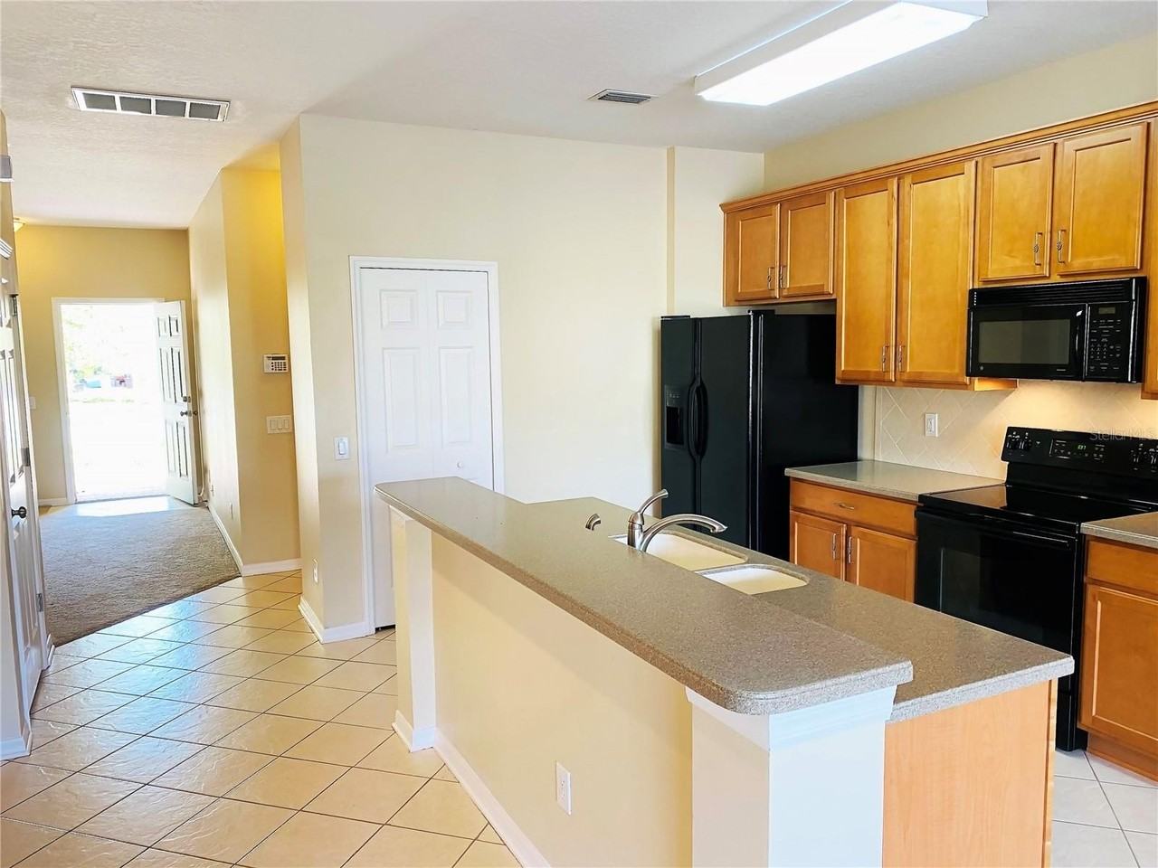 17449 Stinchar Dr - Photo 4 of 27