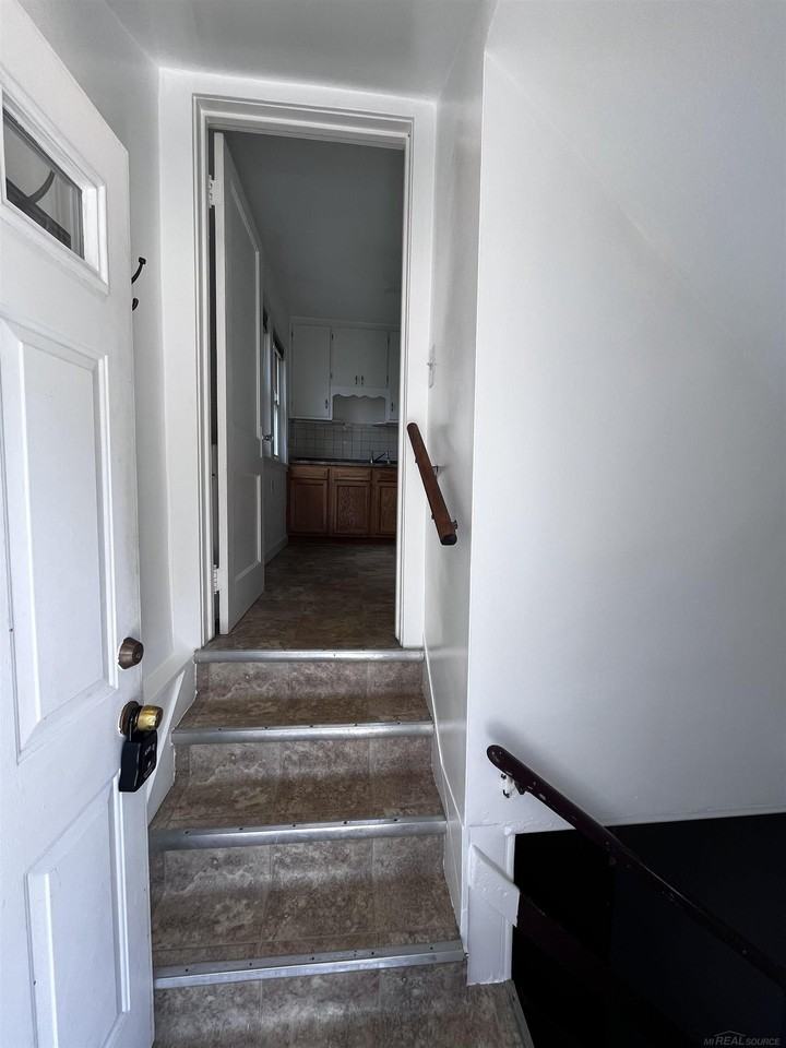 45599 North Ave - Photo 3 of 22