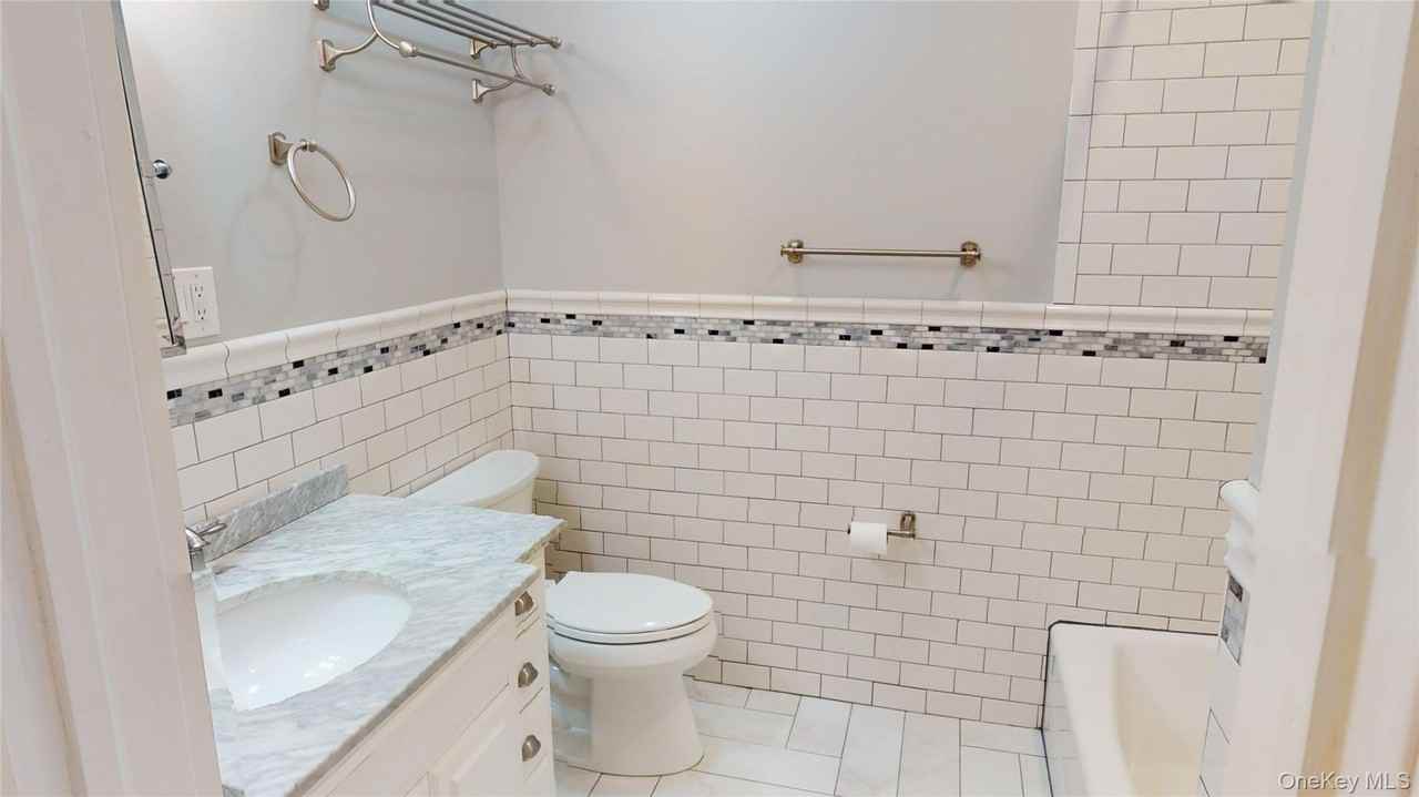 5 Wayne Ave - Photo 7 of 9