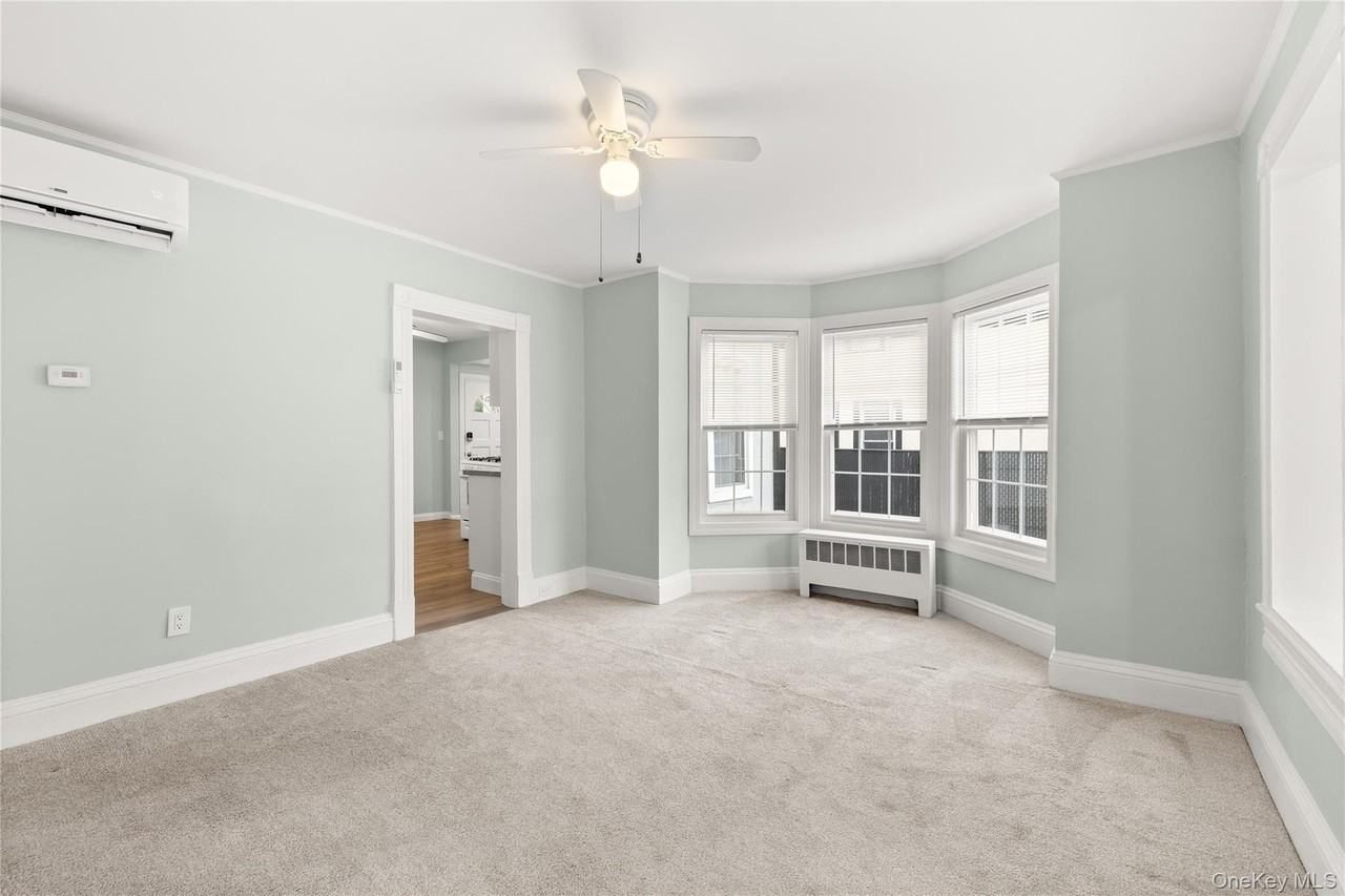 10 Dale Dr #1 - Photo 4 of 15