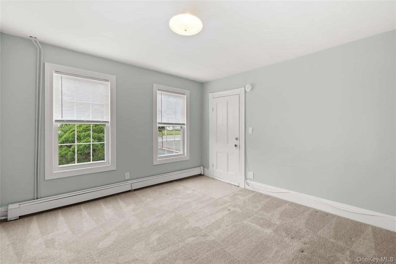 10 Dale Dr #1 - Photo 5 of 15