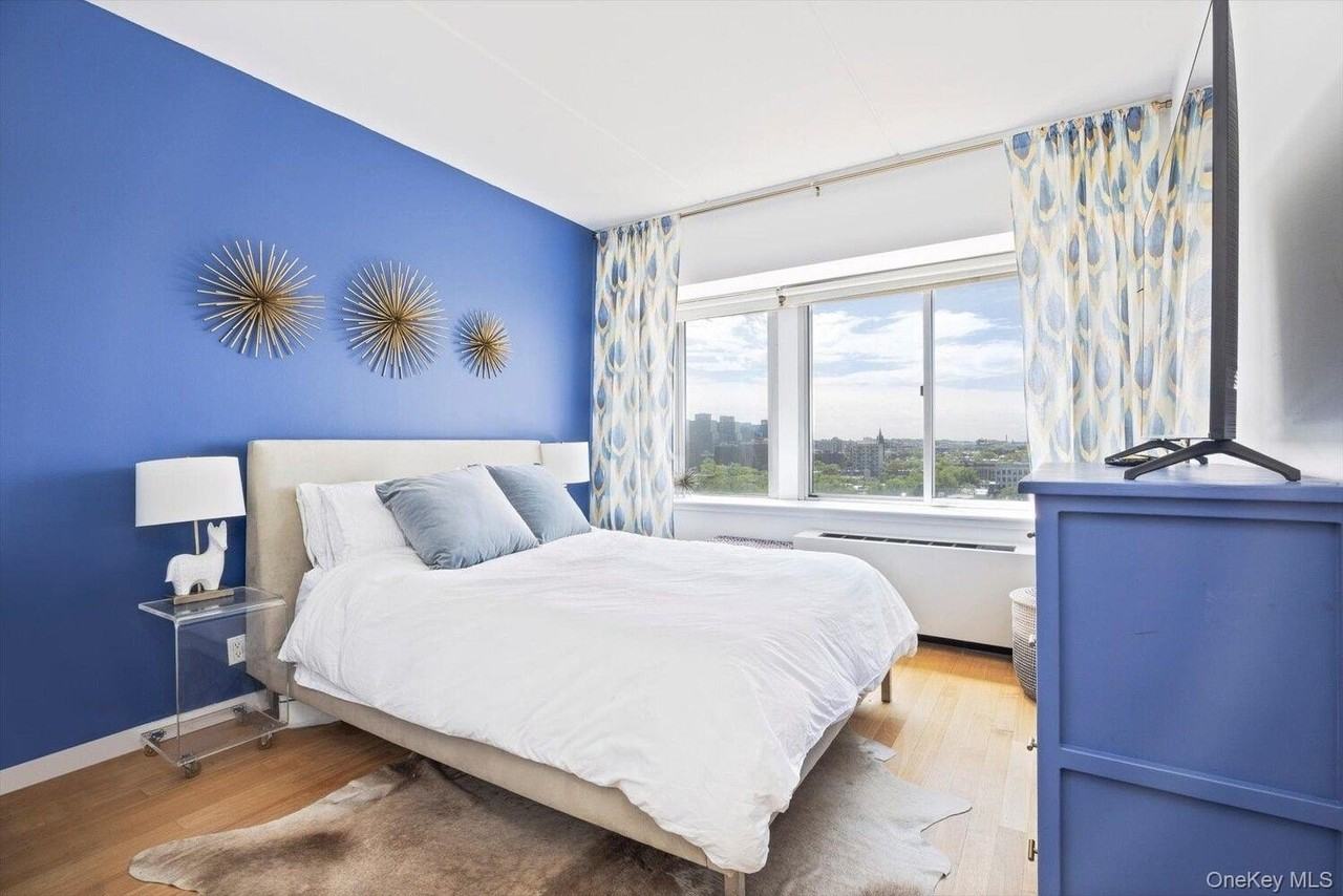 87 Smith St #10B - Photo 5 of 9