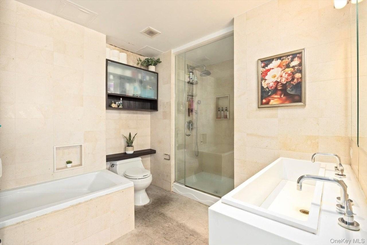 87 Smith St #10B - Photo 7 of 9