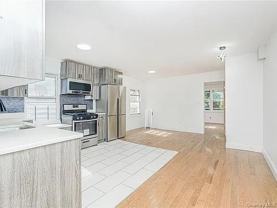 592 E 39th St #2FL - Photo 1 of 1