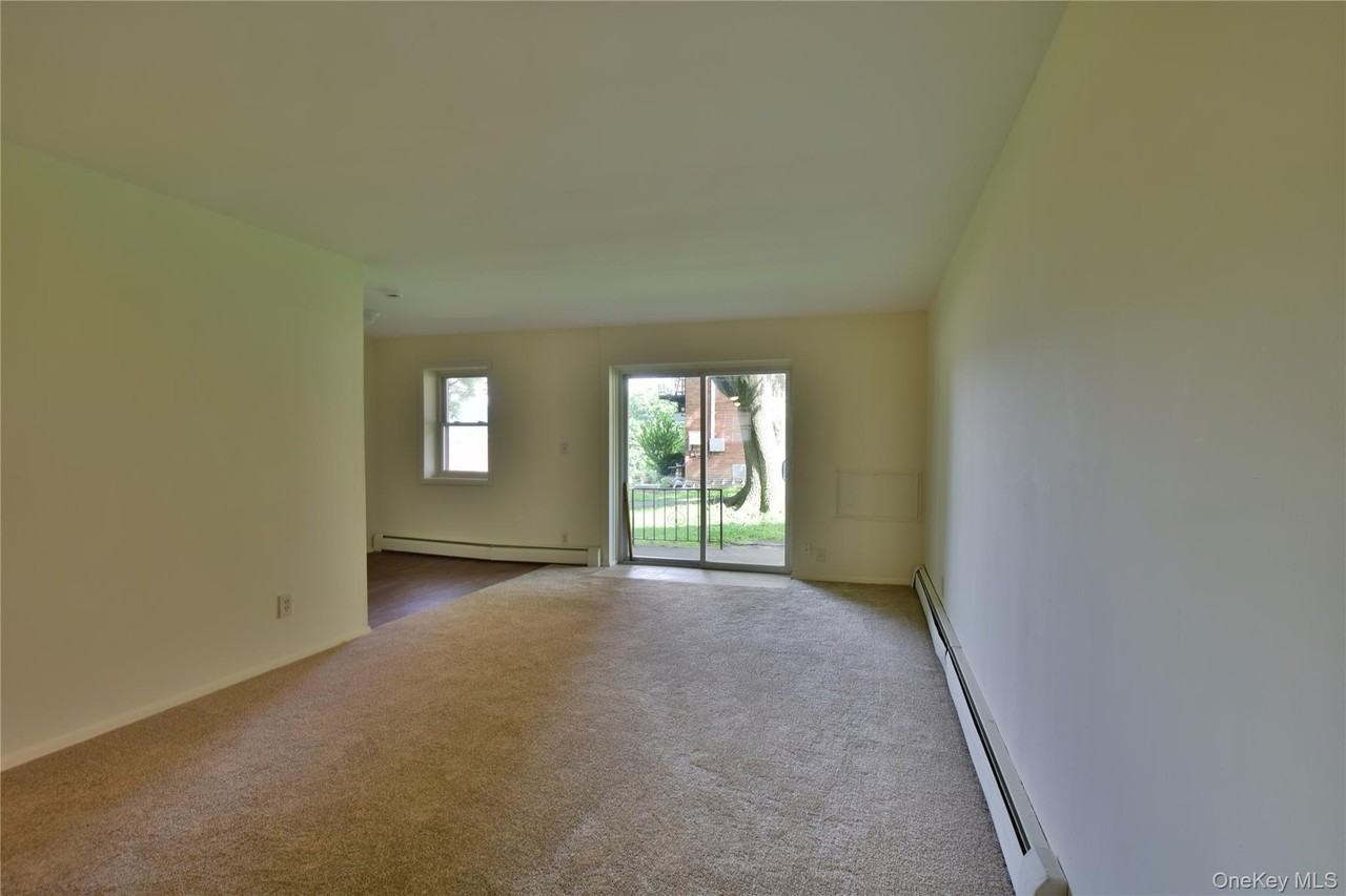 51 Leroy Pl - Photo 6 of 8