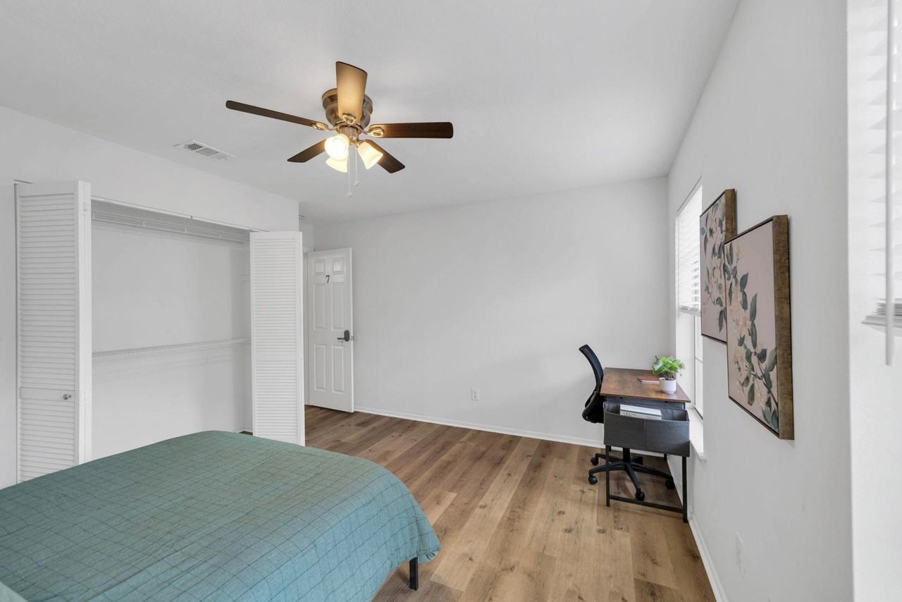 Encinita Dr - Photo 4 of 4