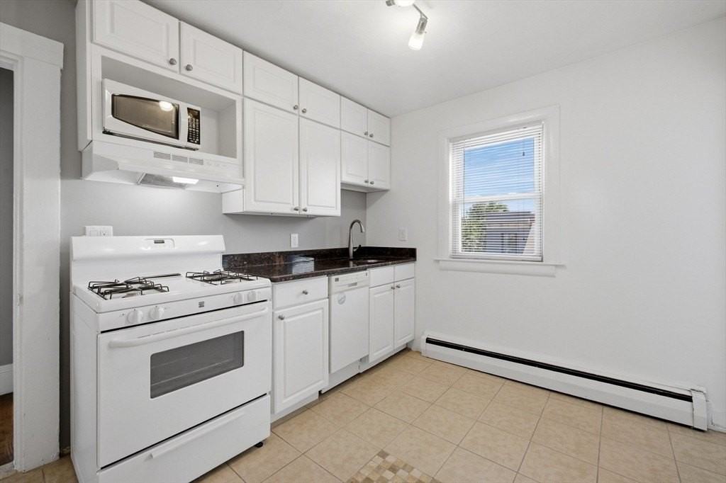 195 Concord Ave #11 - Photo 2 of 12