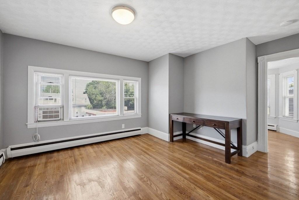 195 Concord Ave #11 - Photo 5 of 12