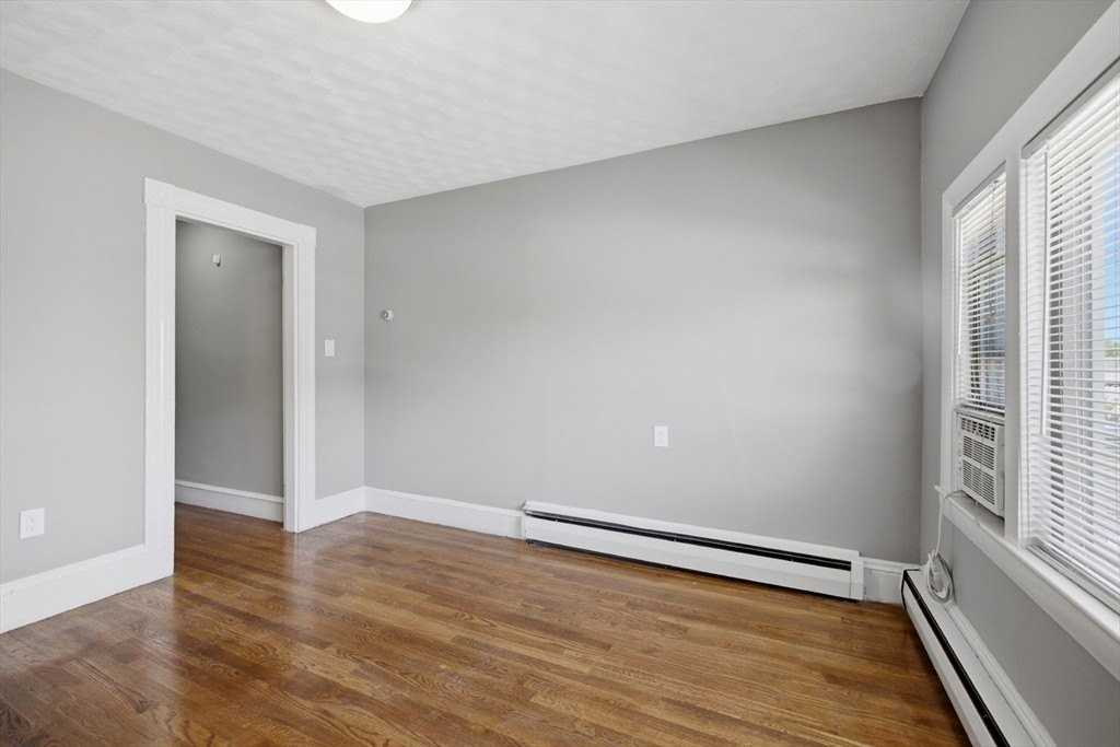 195 Concord Ave #11 - Photo 6 of 12