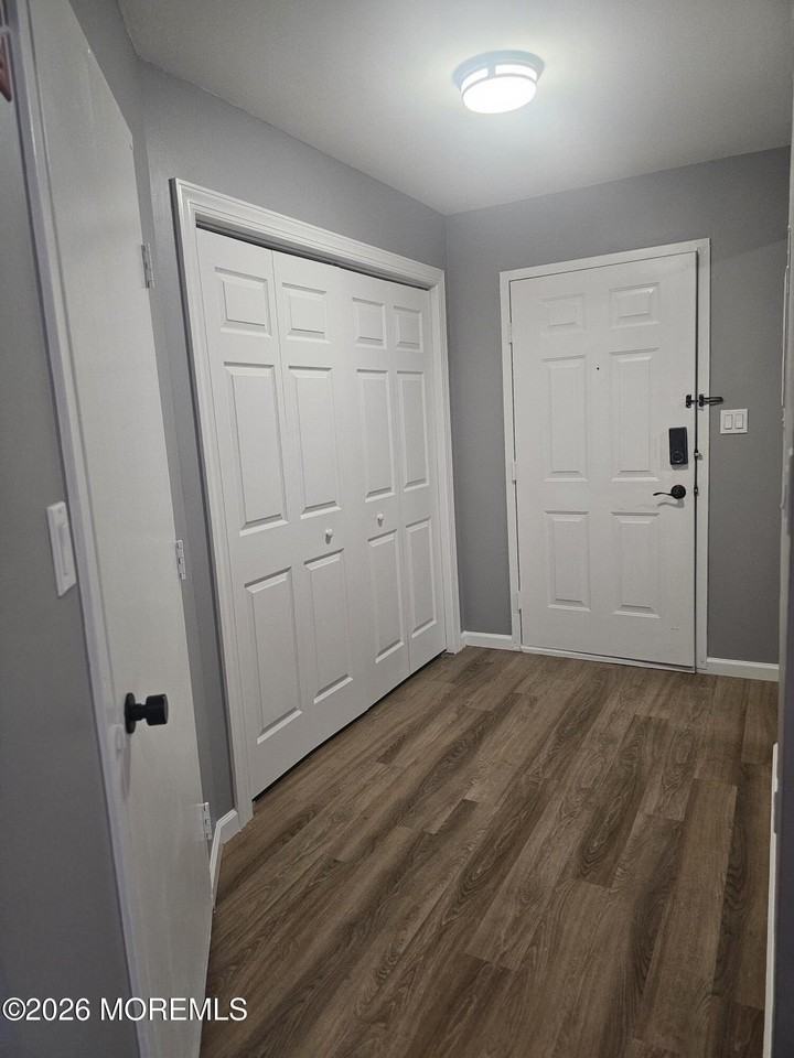 42 Diane Dr - Photo 5 of 24