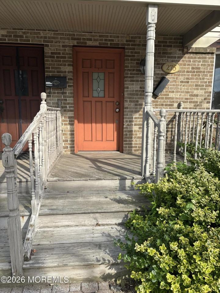 273 Main St - Photo 2 of 18