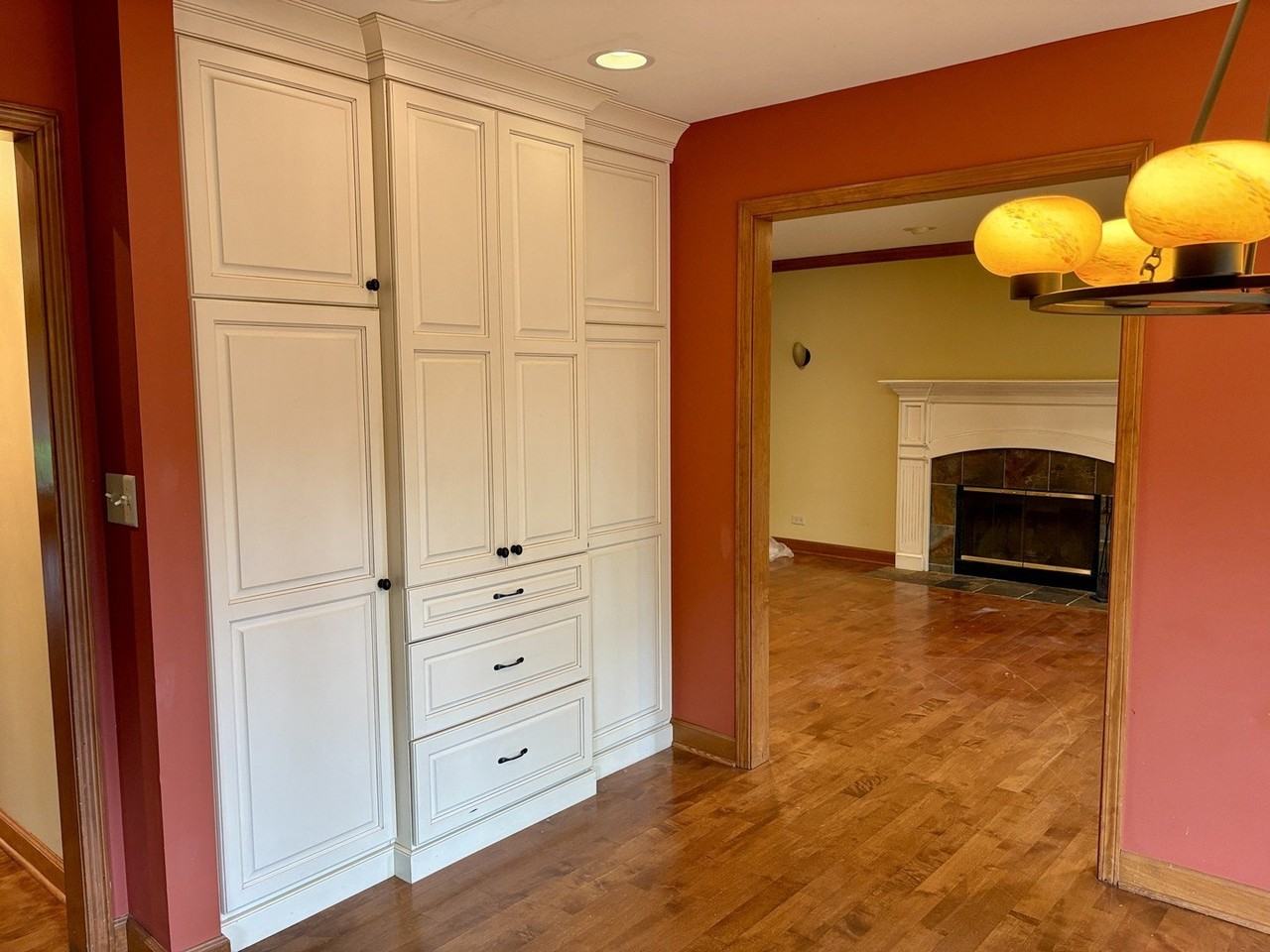 244 Knoll St - Photo 7 of 26