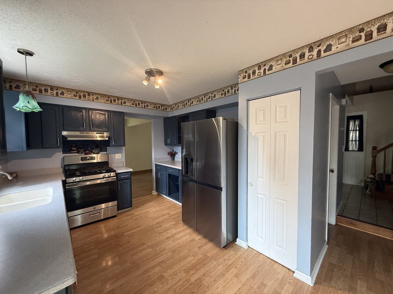 417 Bristol Way - Photo 3 of 14