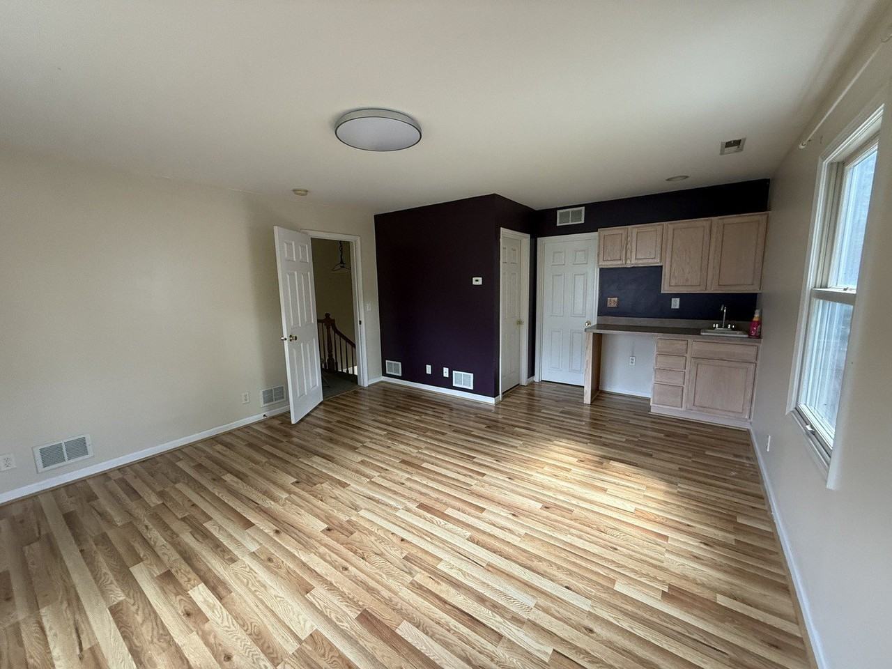 417 Bristol Way - Photo 5 of 14