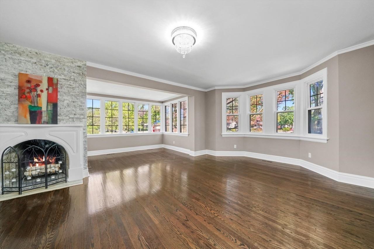 6948 35th St - Photo 5 of 12