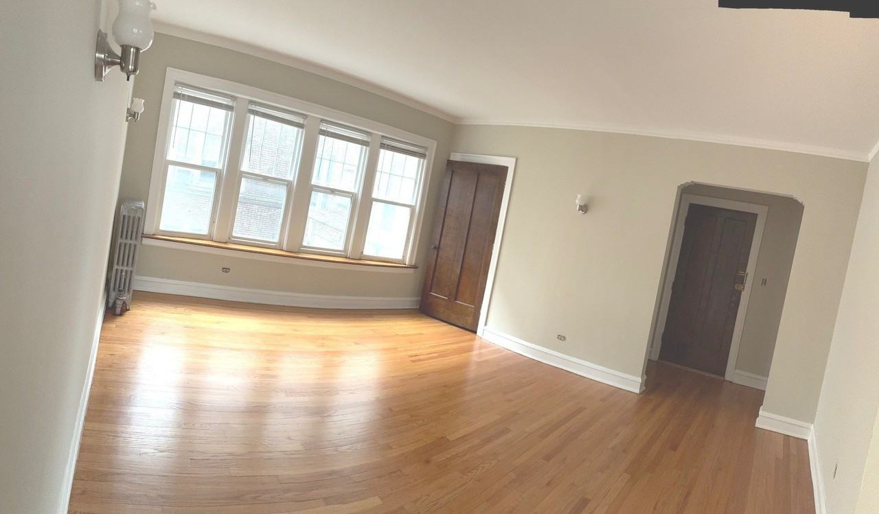 3908 N Central Ave #1D - Photo 2 of 11