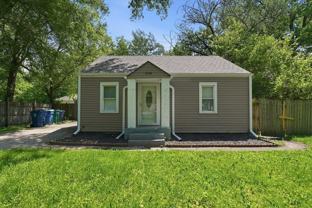 1235 River Dr - Photo 1 of 1