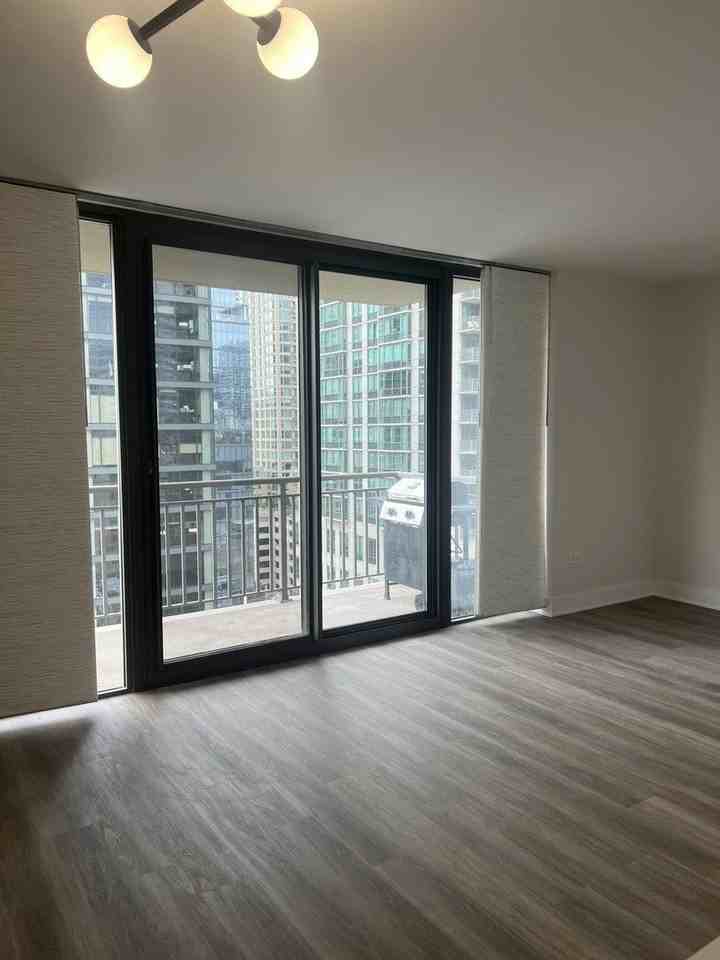 630 N State St #1901 - Photo 3 of 17