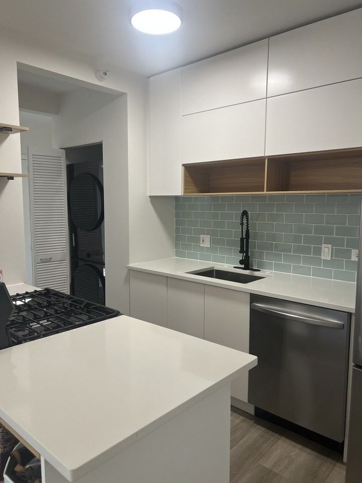 630 N State St #1901 - Photo 5 of 17