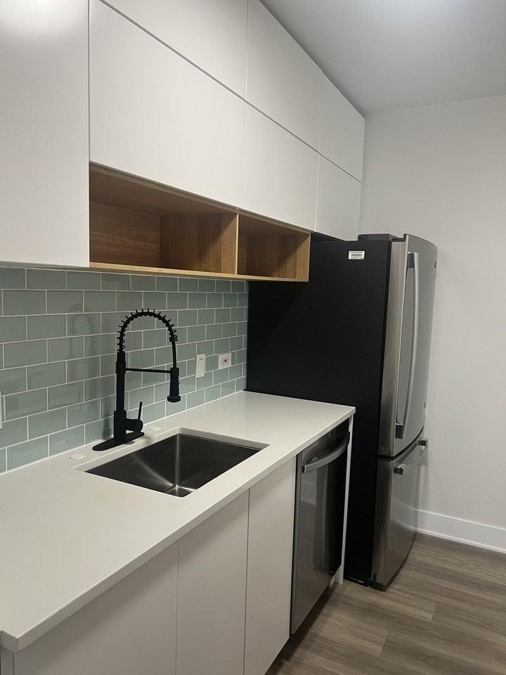 630 N State St #1901 - Photo 6 of 17