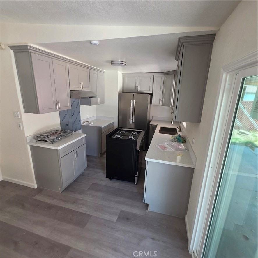 7915 Juniper Ave - Photo 6 of 16