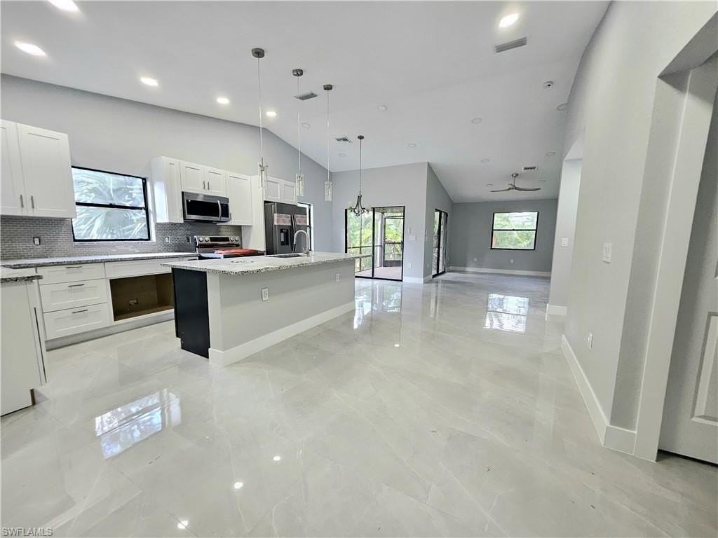 17748 Port Boca Ct - Photo 5 of 24