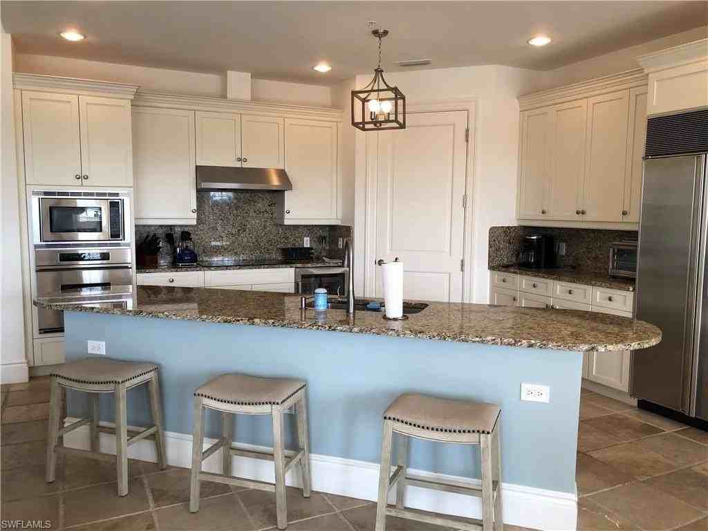 1400 Gulf Shore Blvd N #310 - Photo 6 of 33