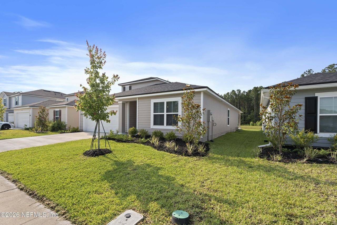 4954 Big Pine Dr - Photo 5 of 26