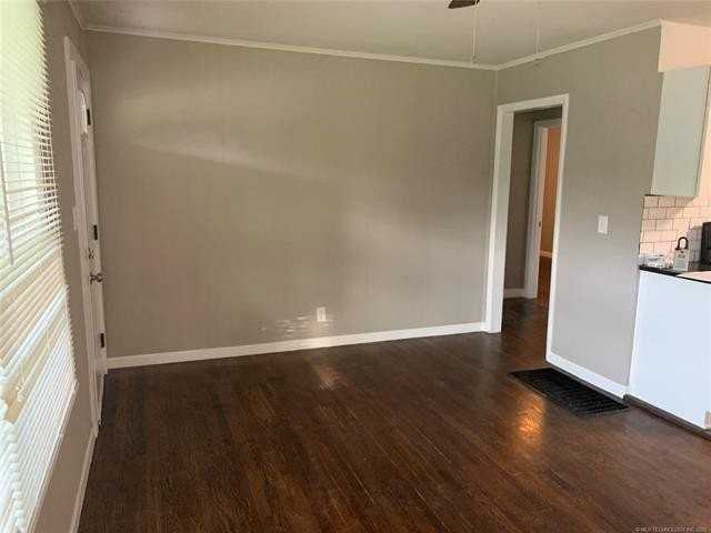 7116 E 5th St - Photo 5 of 14