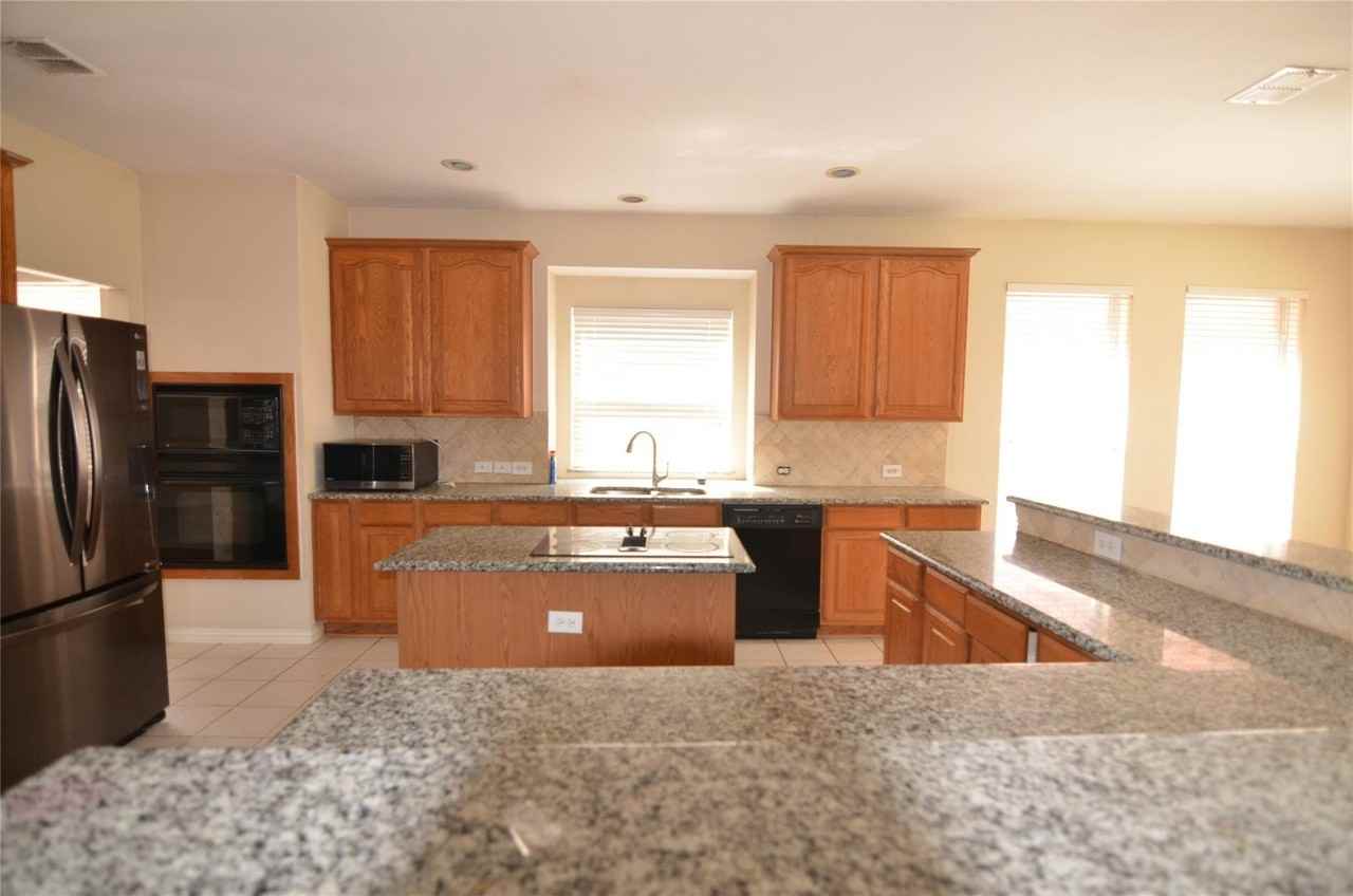 4309 Avebury Dr - Photo 4 of 26