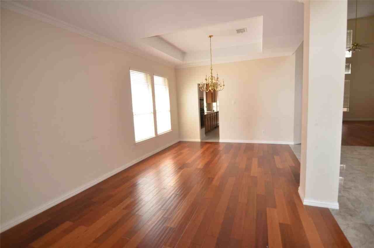 4309 Avebury Dr - Photo 6 of 26
