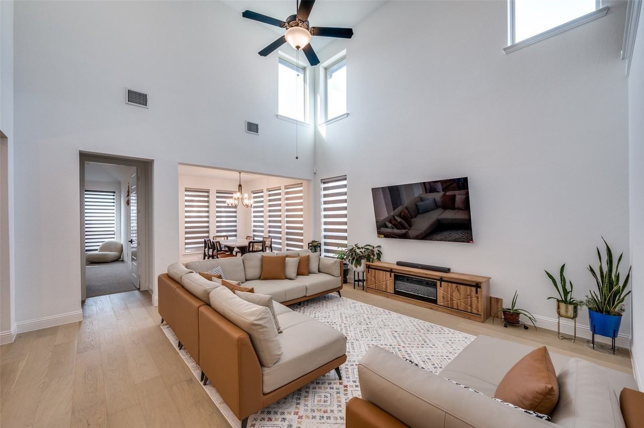 3304 Bonny Bank - Photo 5 of 34