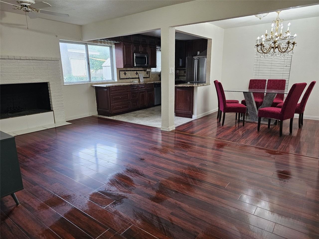 502 Forest Cir - Photo 6 of 22