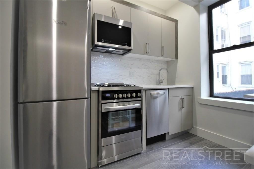 1647 8th Ave #2B - Photo 3 of 15