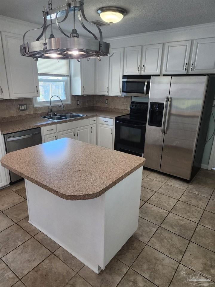 7970 La Nain Dr - Photo 4 of 11