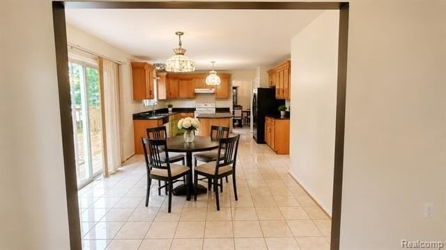 7622 Park Meadow Ln - Photo 4 of 17