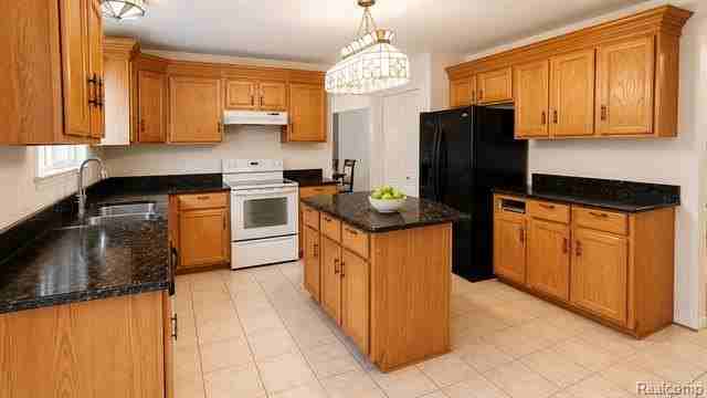 7622 Park Meadow Ln - Photo 5 of 17