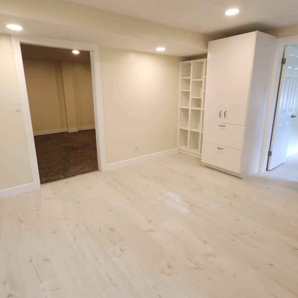 2779 Summerwood Dr - Photo 3 of 12