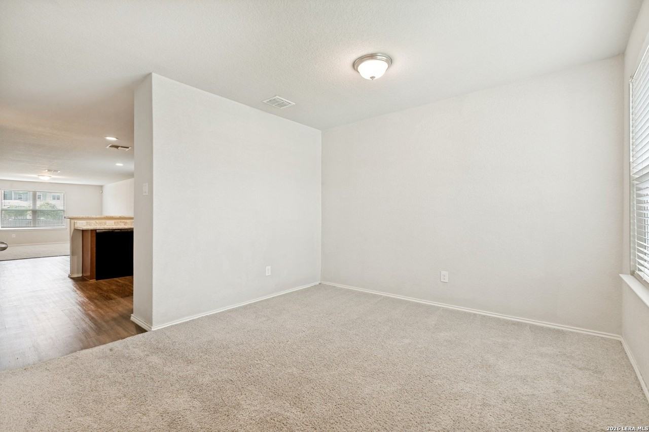 9019 Gibbons Trce - Photo 5 of 33