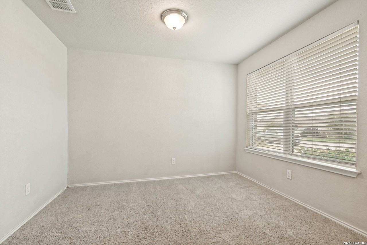 9019 Gibbons Trce - Photo 6 of 33